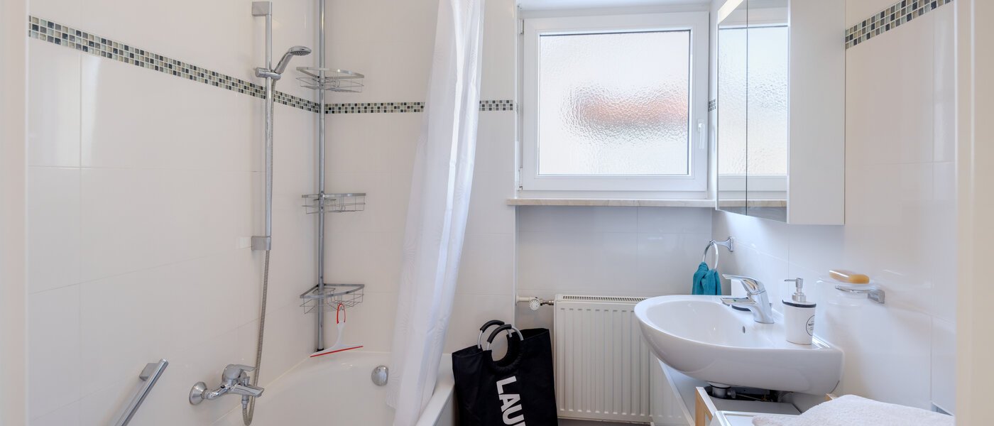 appartement Gröbenzell 01 salle de bain 14745
