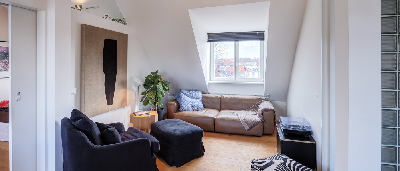 appartement avec terrasse sur le toit München Haidhausen 02 pièce à vivre 14748