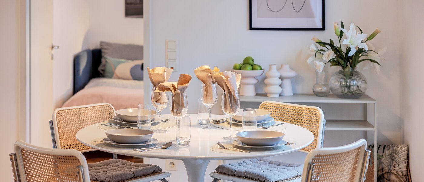 appartement avec terrasse sur le toit München Maxvorstadt 02 pièce à vivre 14758