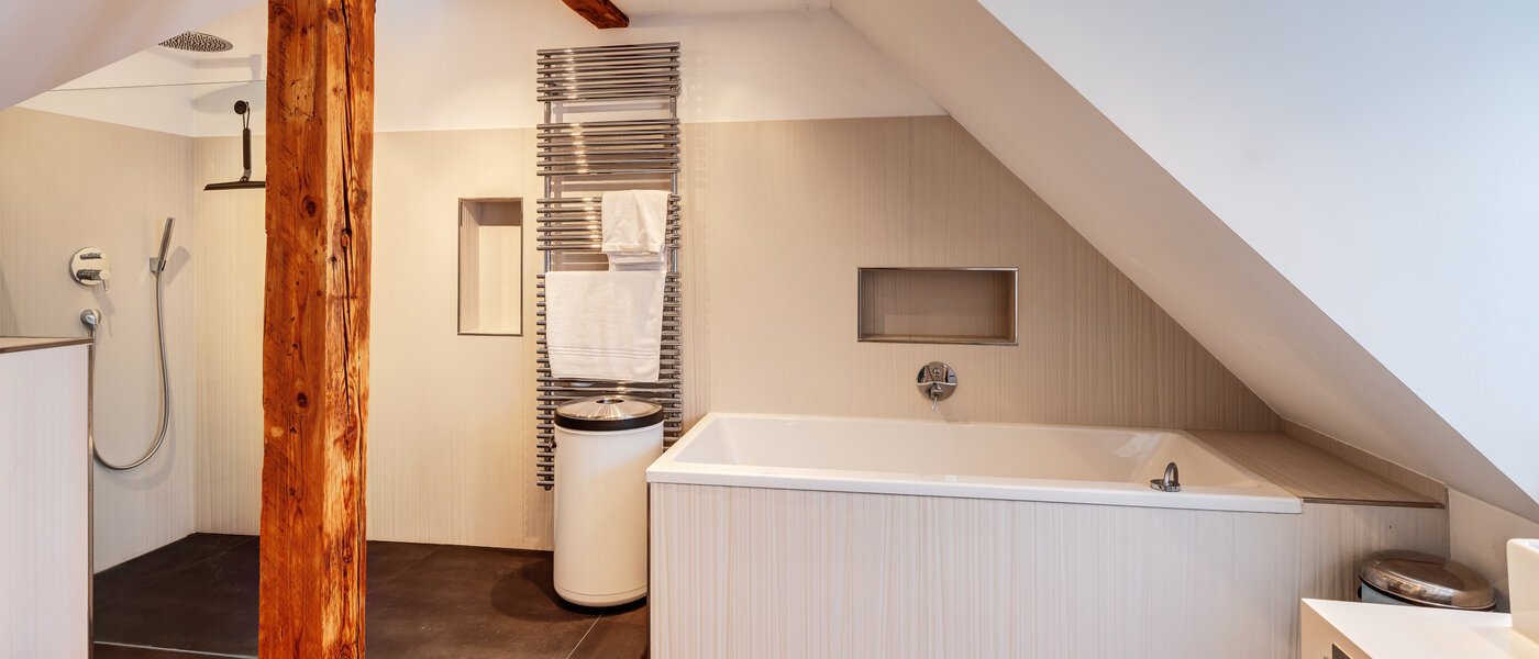 appartement style maisonnette München Schwabing-West 02 salle de bain 14766