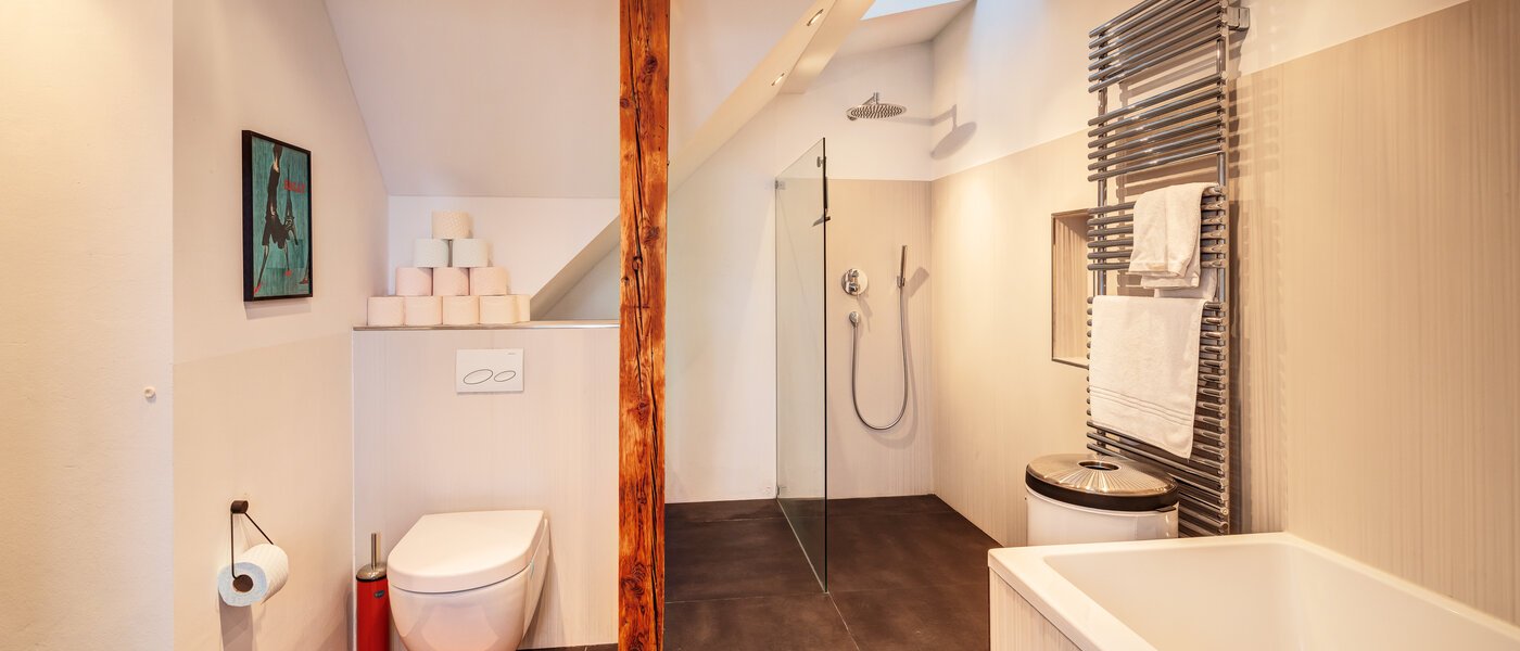 appartement style maisonnette München Schwabing-West 03 salle de bain 14766