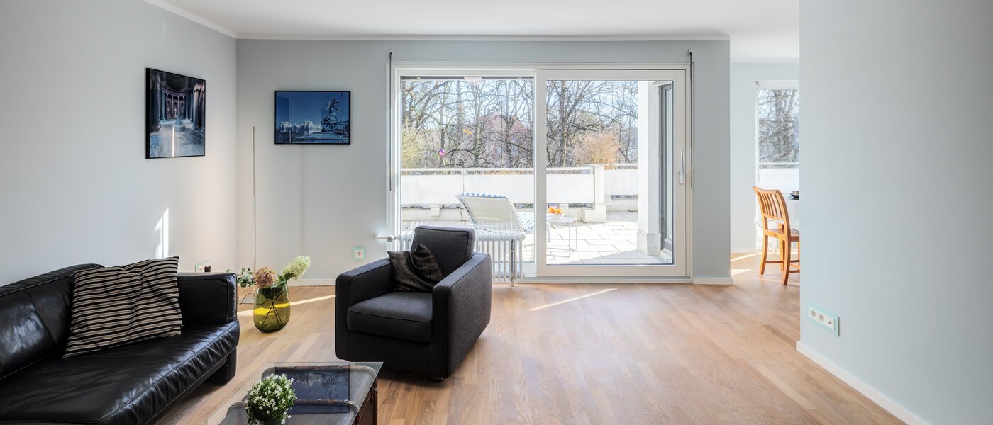 appartement avec terrasse sur le toit München Nymphenburg 02 pièce à vivre 14775