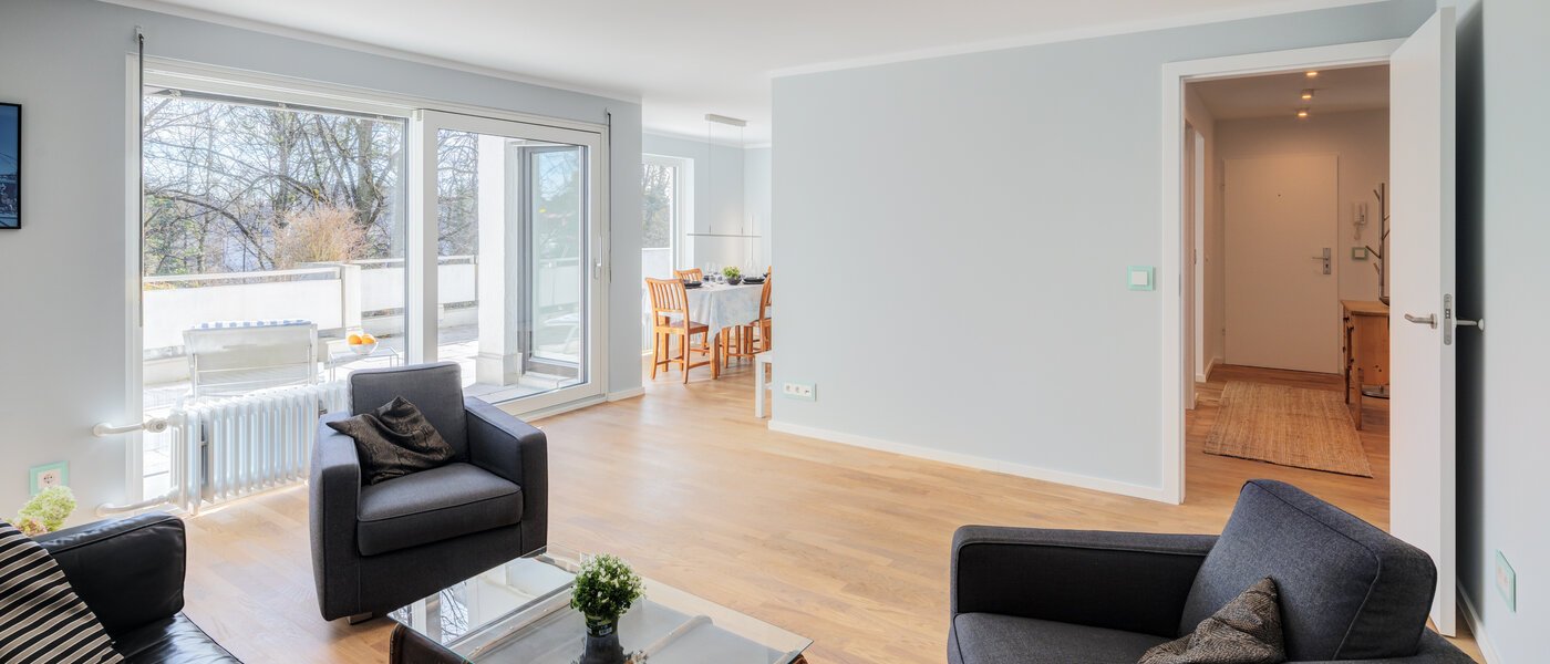 appartement avec terrasse sur le toit München Nymphenburg 03 pièce à vivre 14775