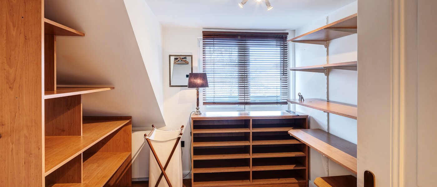 maison mitoyenne München Schwabing 01 Penderie intégrée 14779