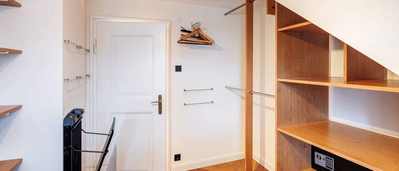 maison mitoyenne München Schwabing 02 Penderie intégrée 14779