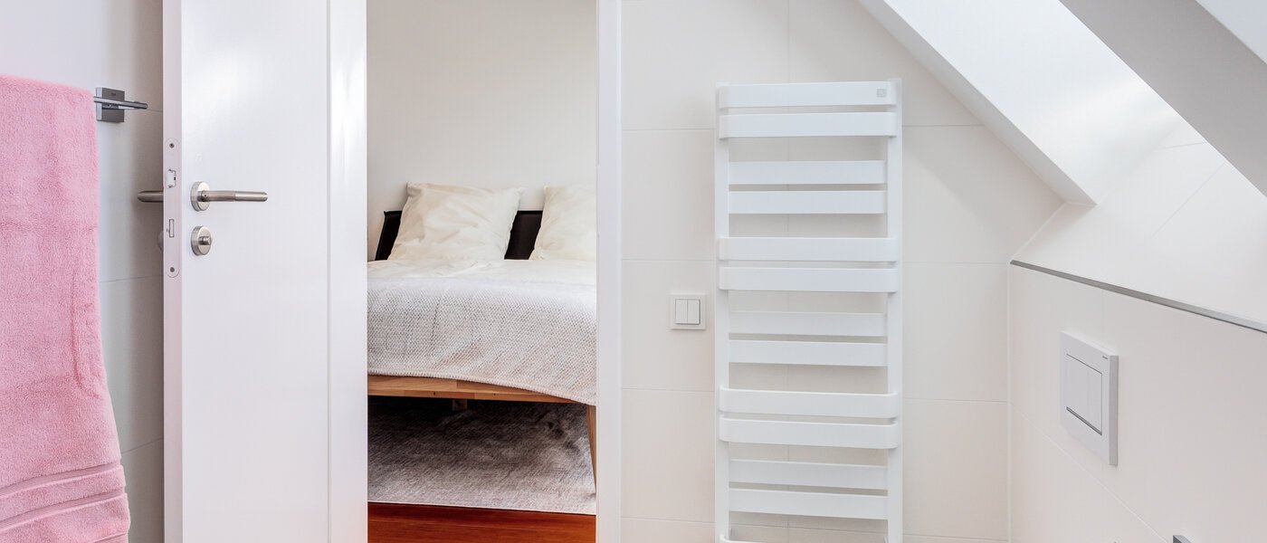 appartement style maisonnette avec mezzanine München Maxvorstadt 04 salle de bain 14785