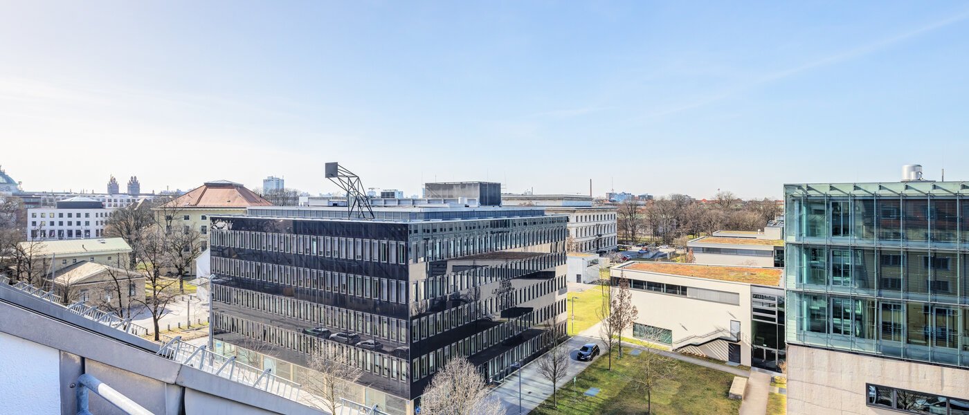 appartement style maisonnette avec mezzanine München Maxvorstadt 02 vue 14785