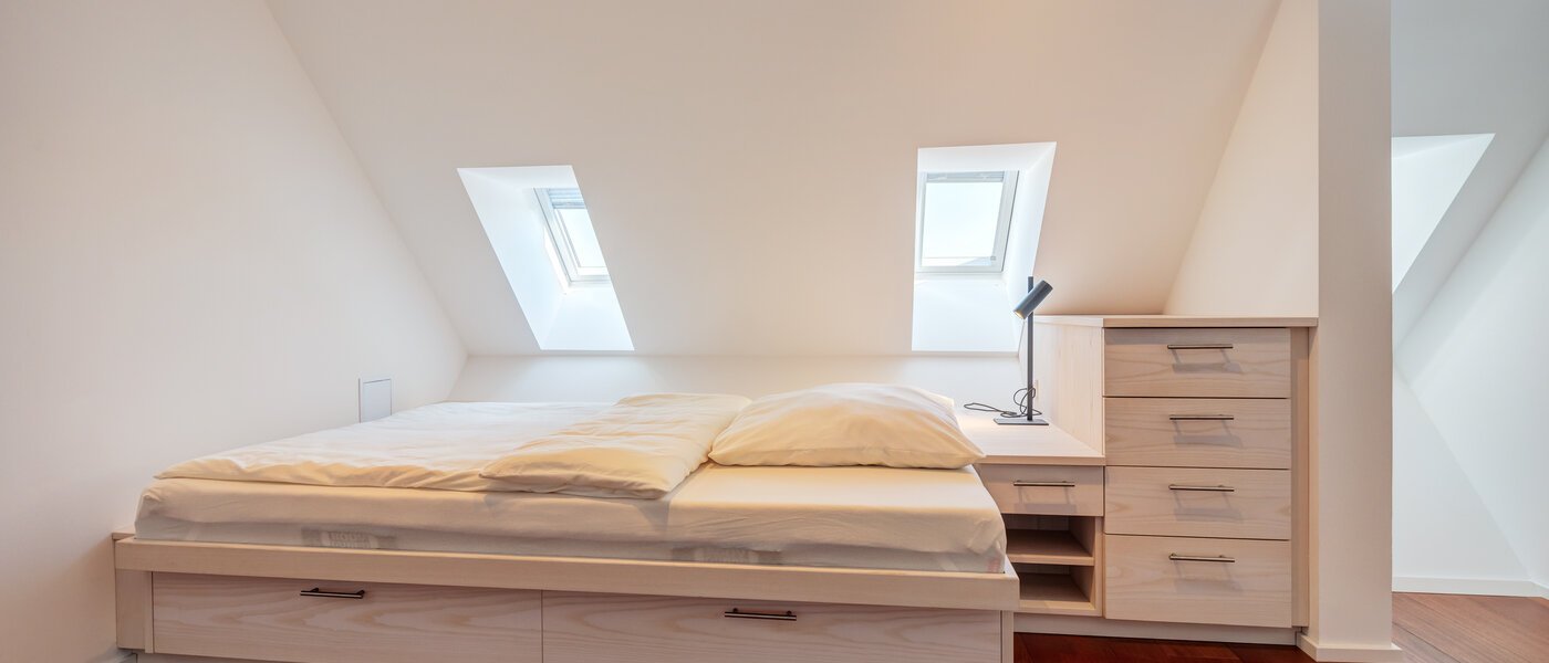 appartement style maisonnette avec mezzanine München Maxvorstadt 02 2ième chambre 14785