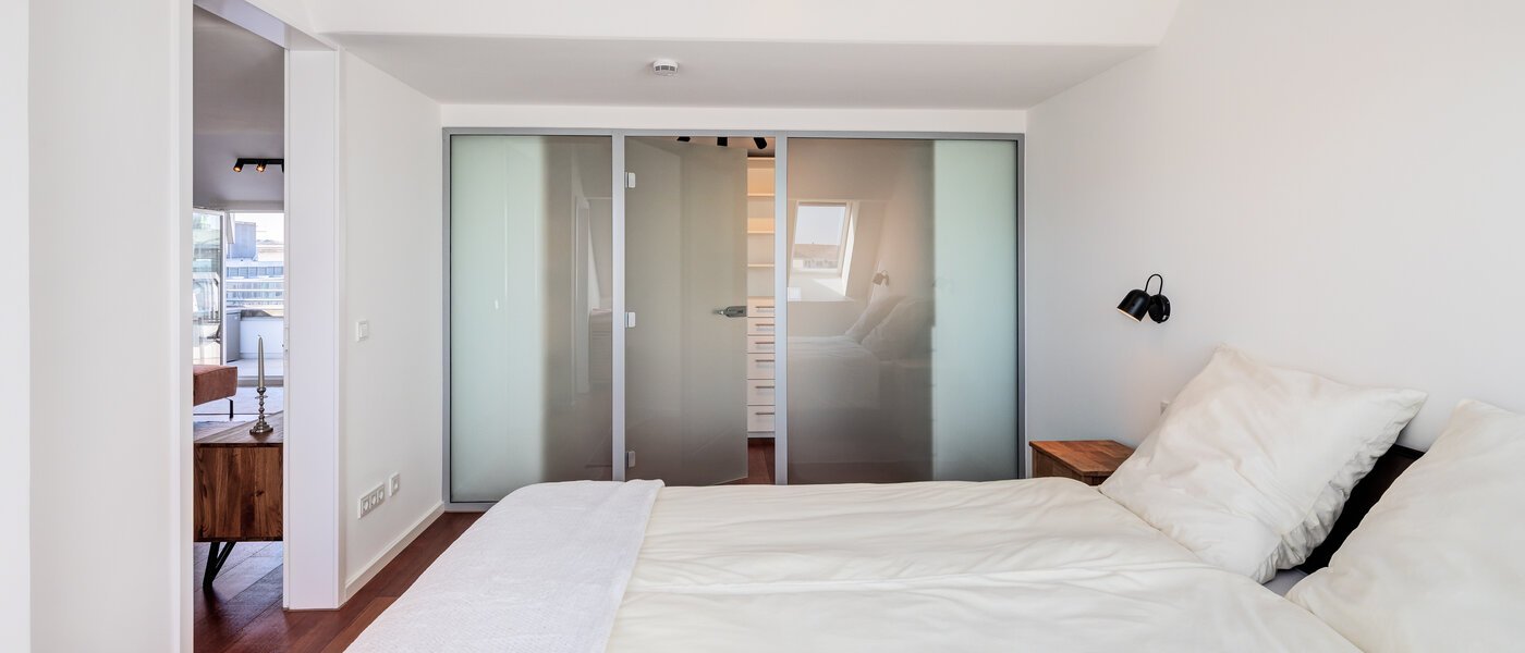 appartement style maisonnette avec mezzanine München Maxvorstadt 03 1ère chambre 14785