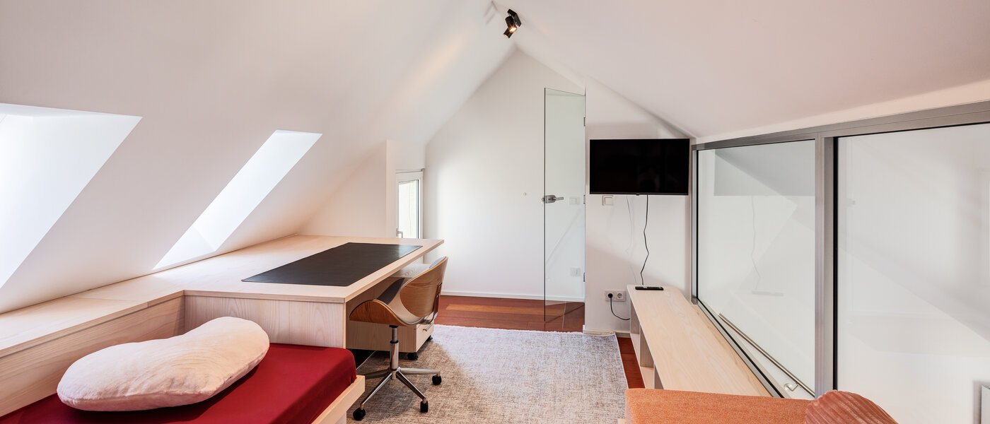 appartement style maisonnette avec mezzanine München Maxvorstadt 03 Bureau/Chambre d’amis 14785