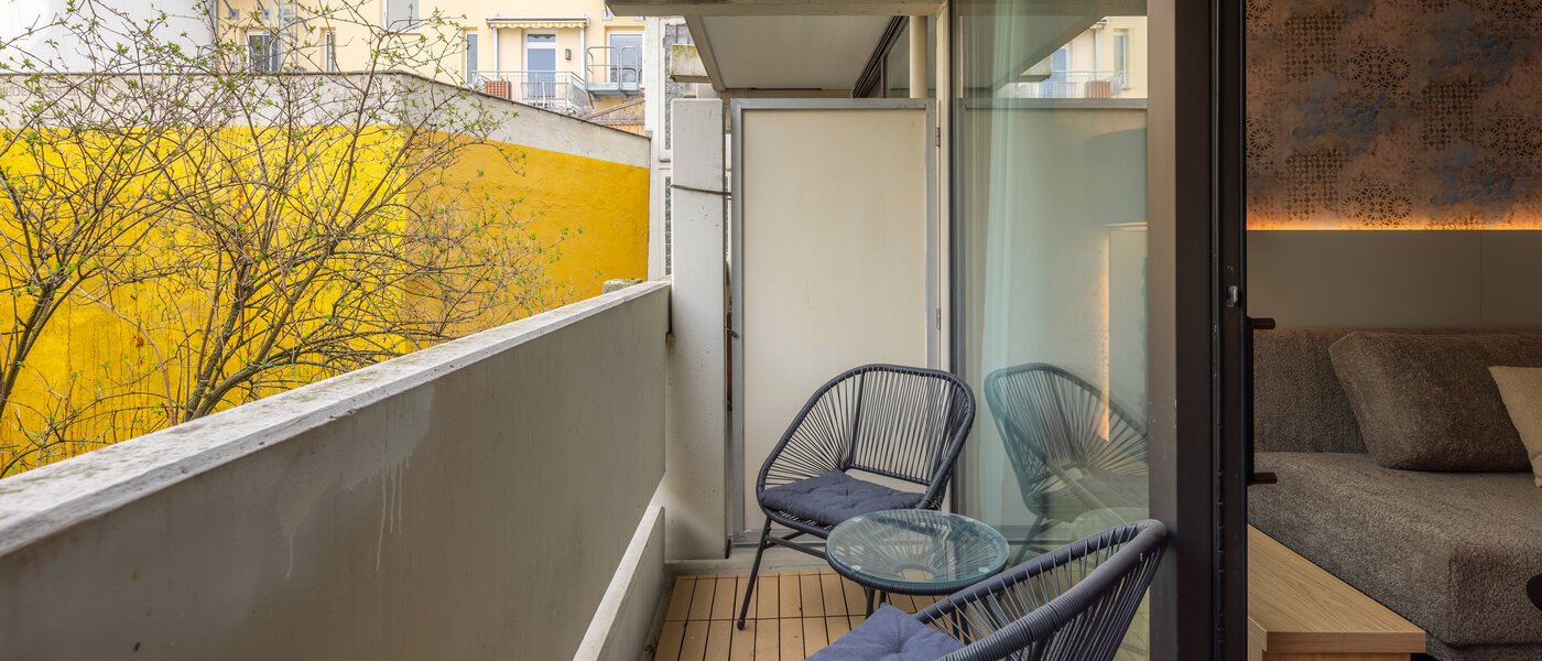 studio München Maxvorstadt 01 balcon 14791