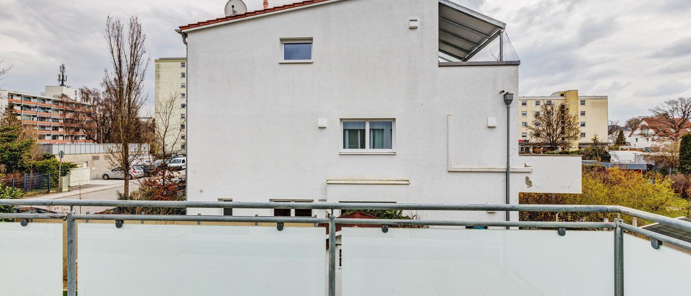 appartement style maisonnette Germering 02 balcon 14809