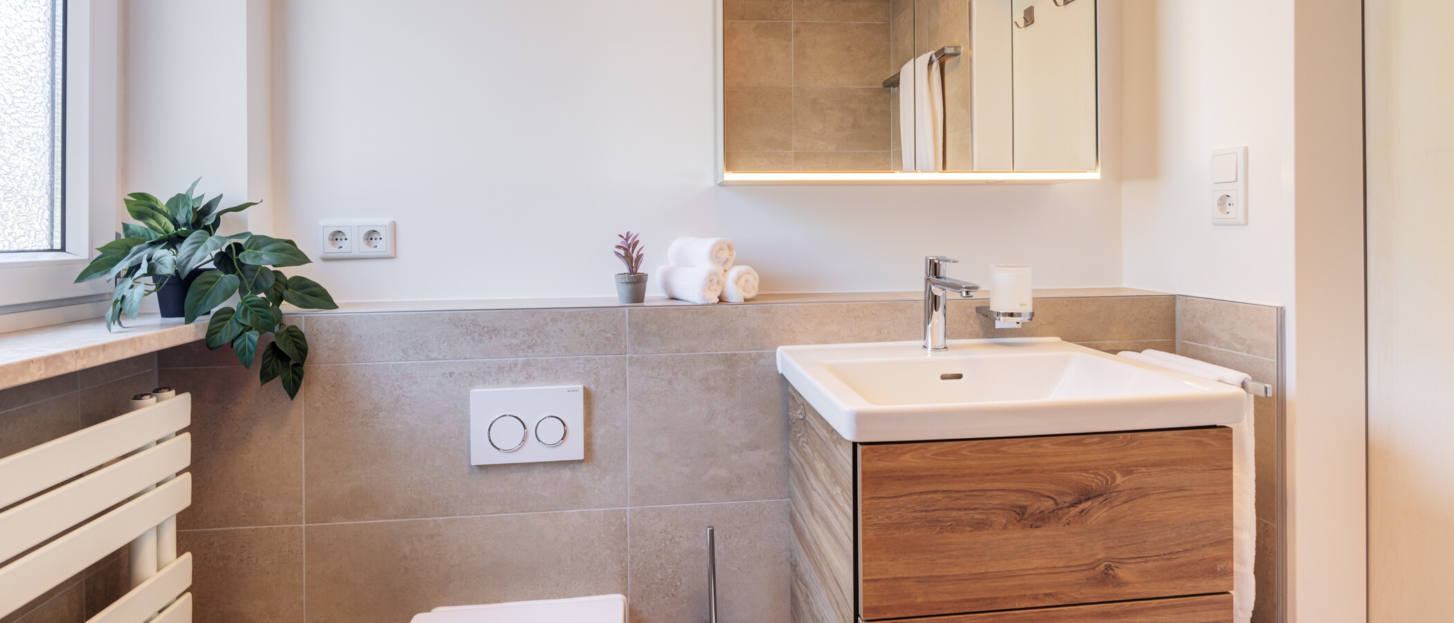 appartement style maisonnette München Waldtrudering 02 1ère salle de bain 14825