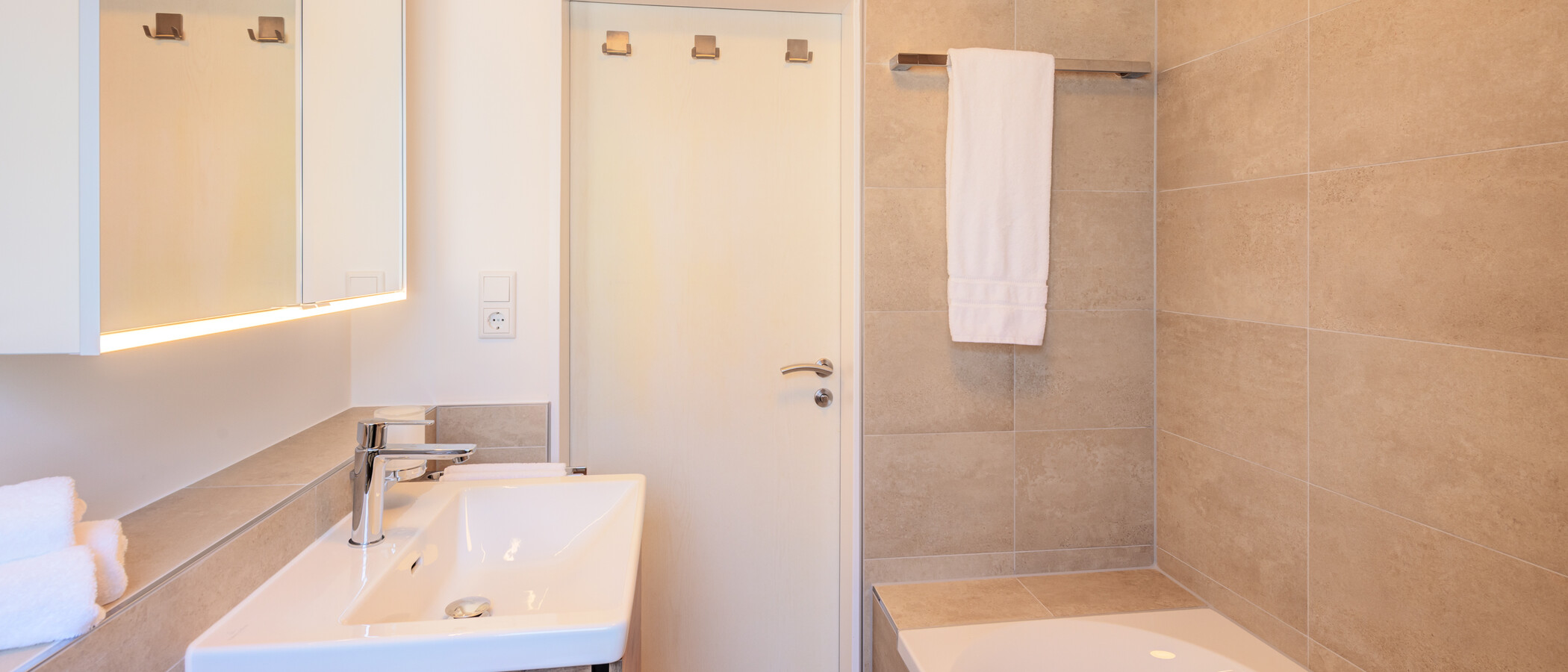 appartement style maisonnette München Waldtrudering 03 1ère salle de bain 14825