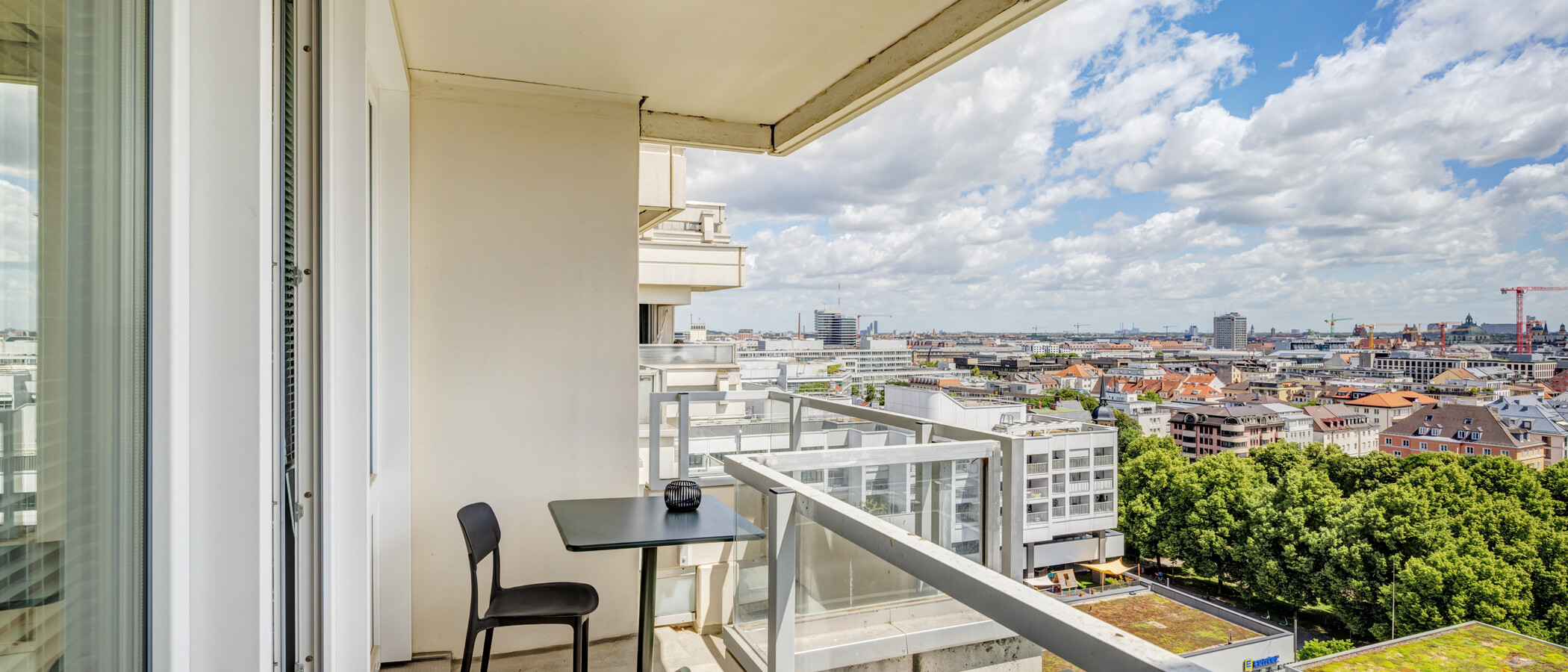 appartement München Schwanthalerhöhe 02 balcon 14881