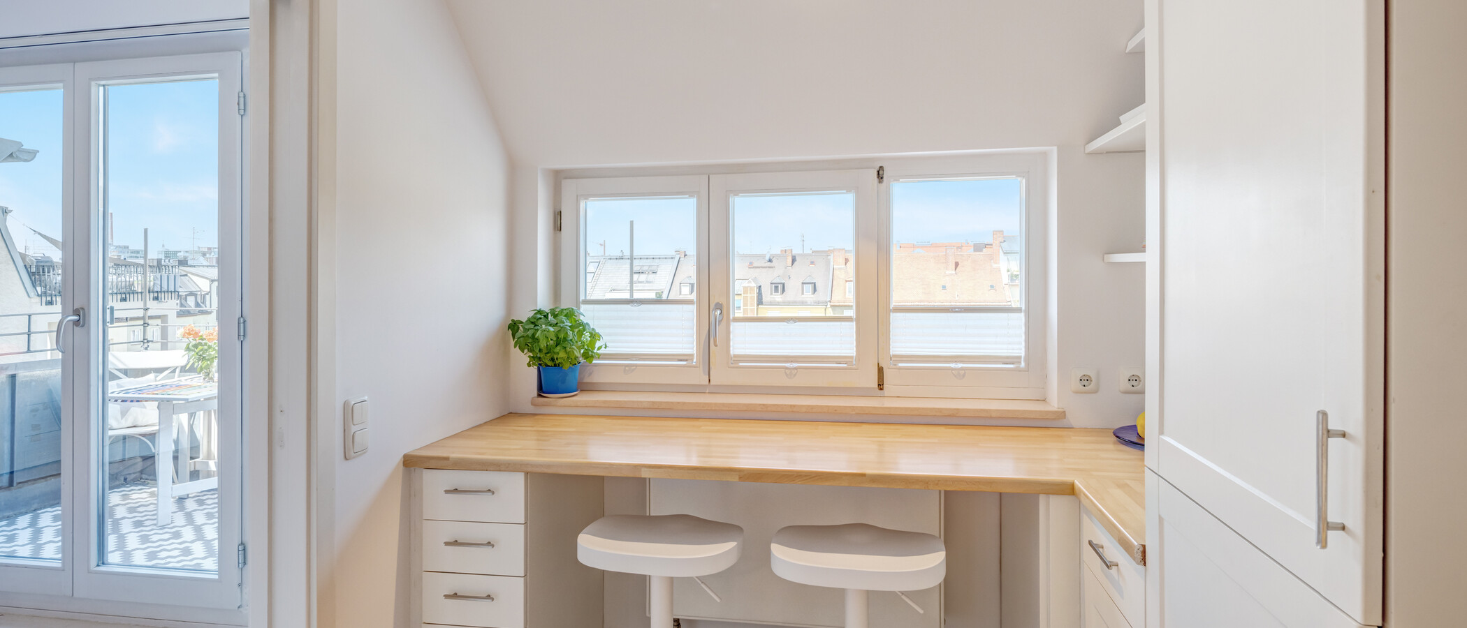 appartement avec mezzanine München Maxvorstadt 02 cuisine 14890