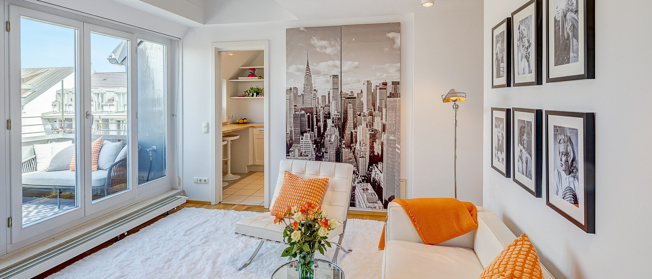 appartement avec mezzanine München Maxvorstadt 02 pièce à vivre 14890