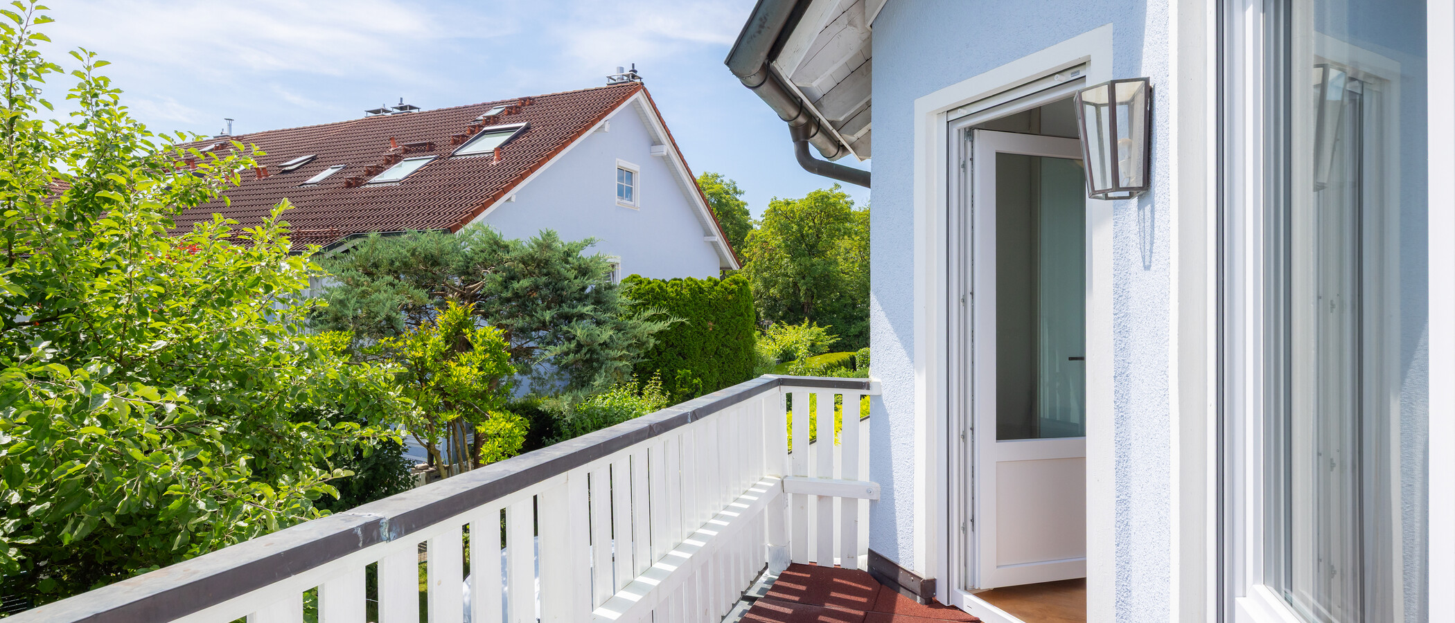 maison mitoyenne placée au milieu de la rangée München Untergiesing 02 balcon 14900