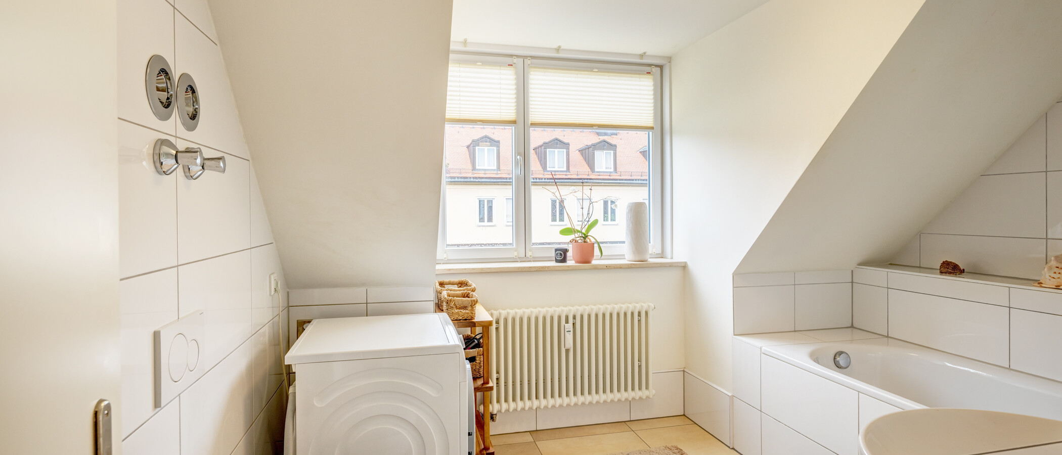 appartement style maisonnette München Schwabing 03 salle de bain 14908
