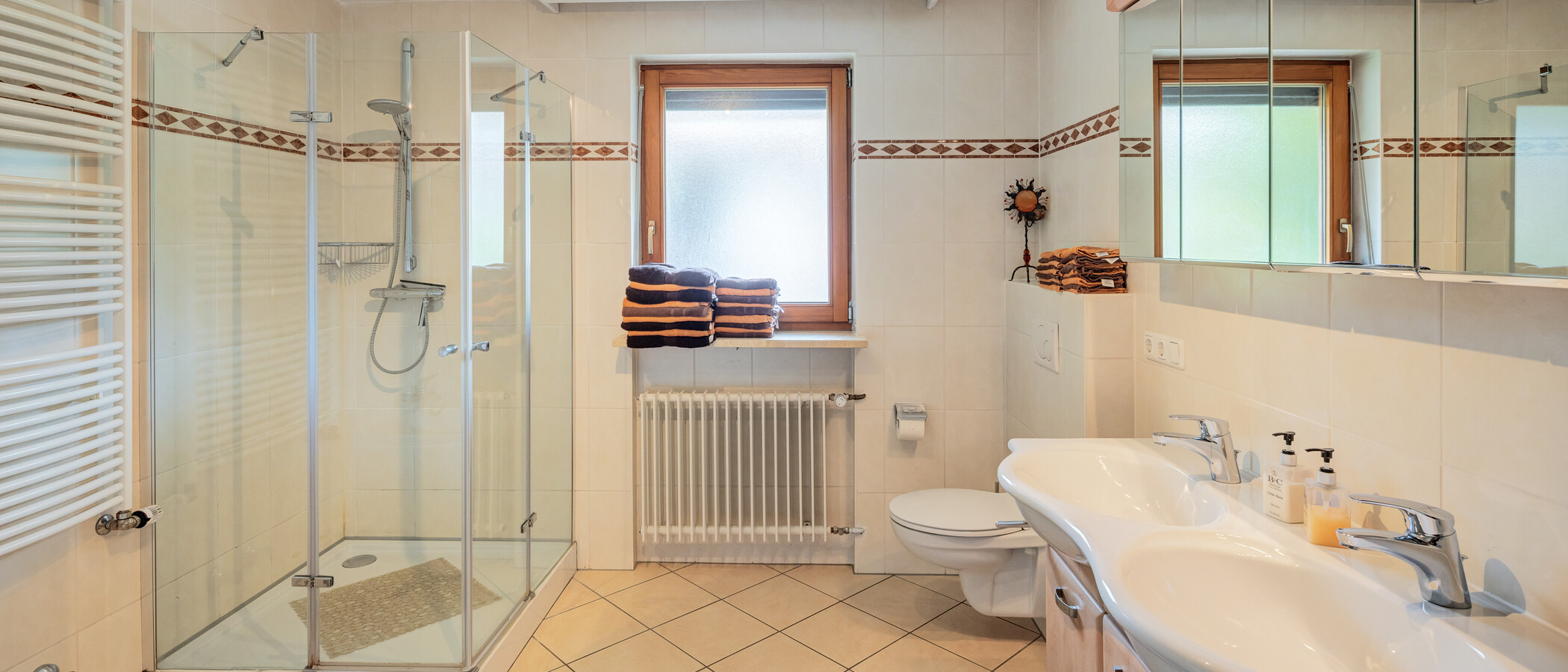 maison Gmund am Tegernsee 01 1ère salle de bain 14912
