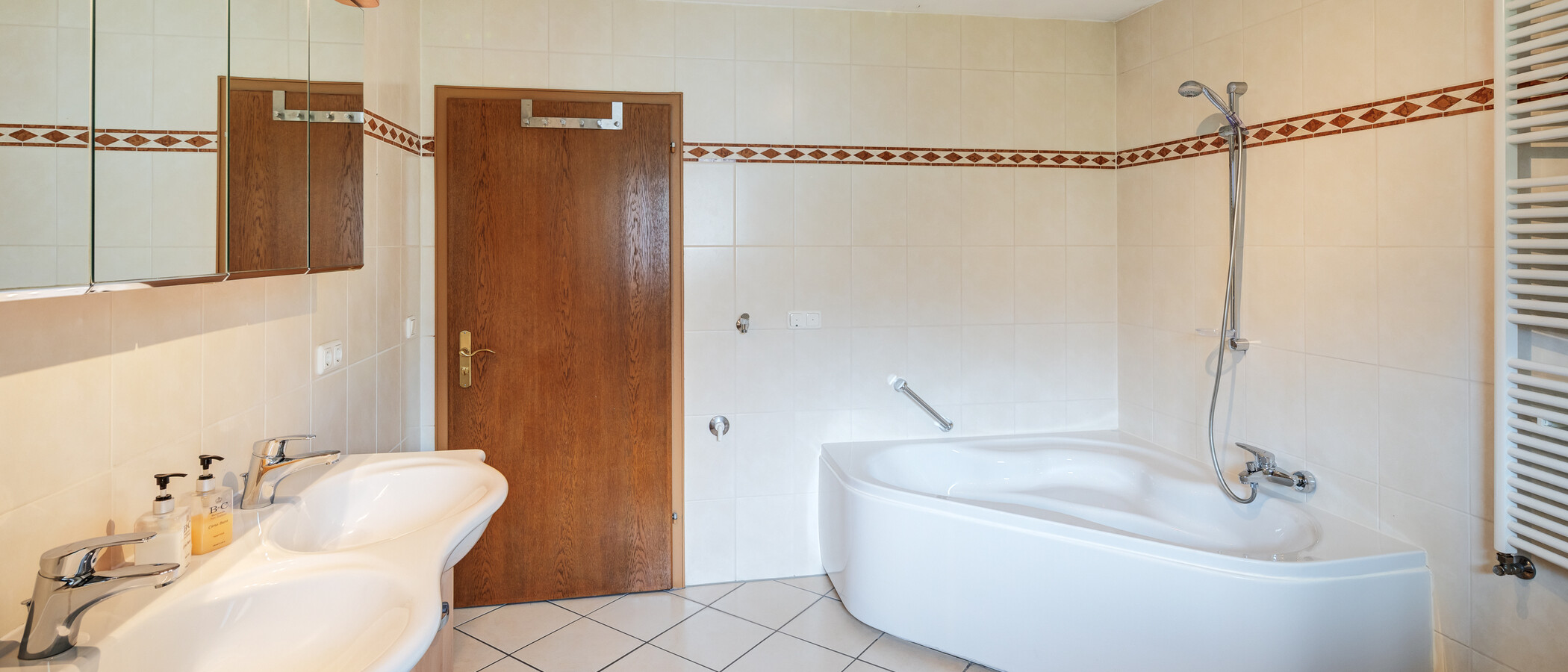 maison Gmund am Tegernsee 02 1ère salle de bain 14912