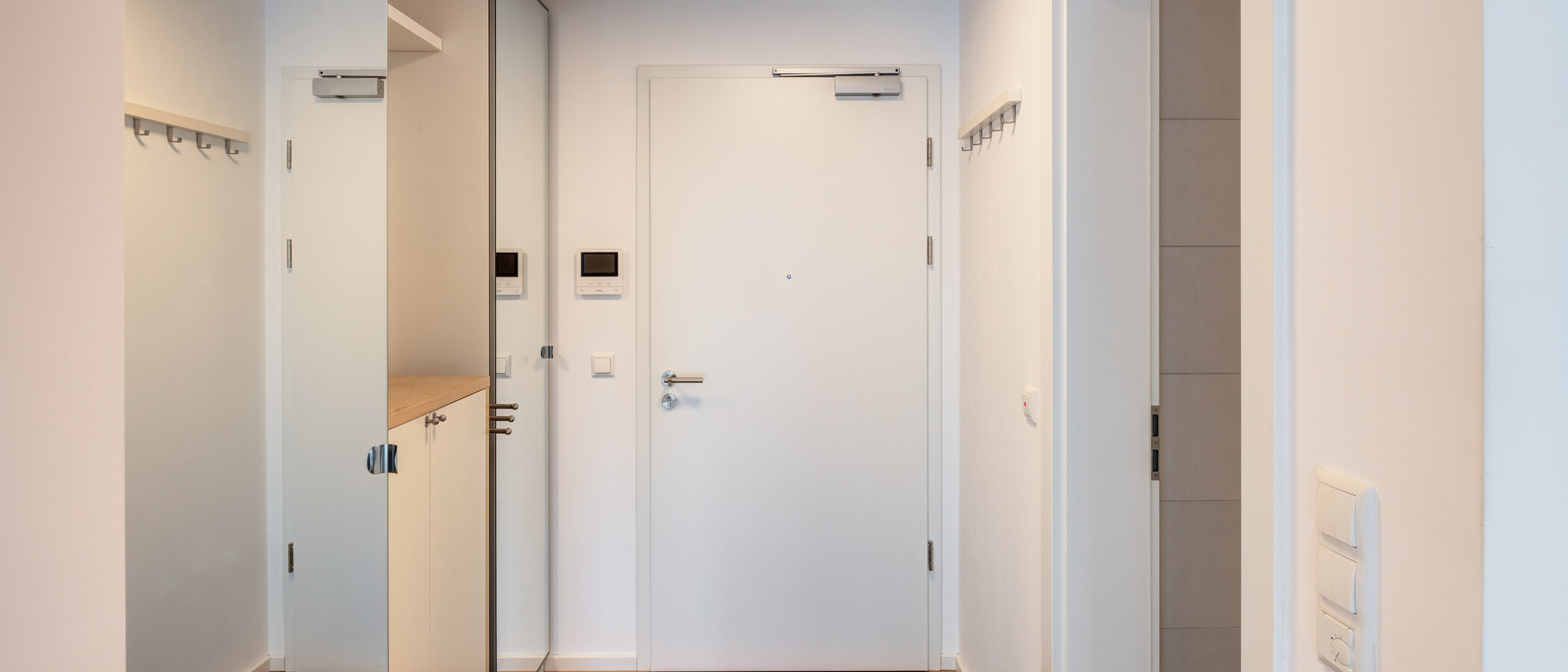 appartement sous les toits München Allach 01 entrée/couloir 14913