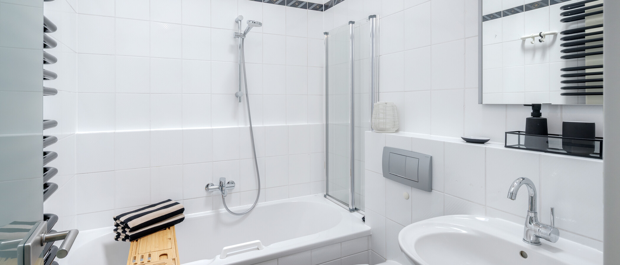 appartement sous les toits München Solln 01 salle de bain 14919