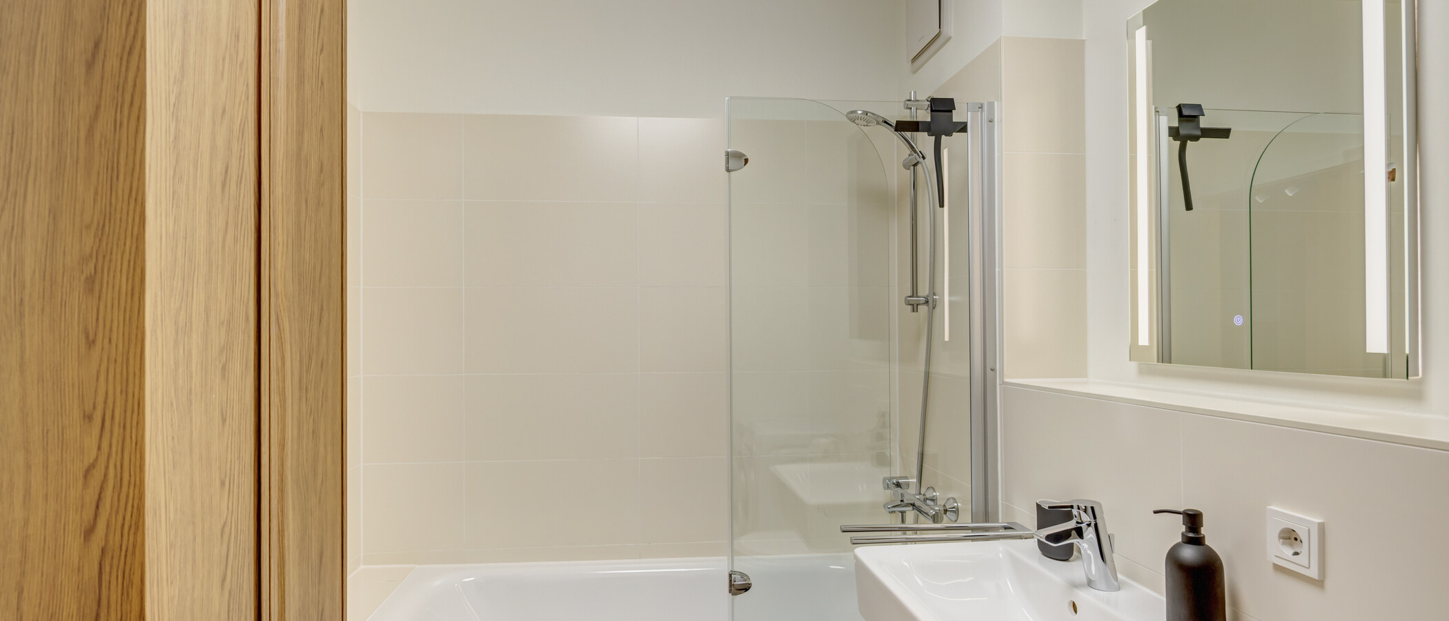 appartement München Freimann 01 1ère salle de bain 14924