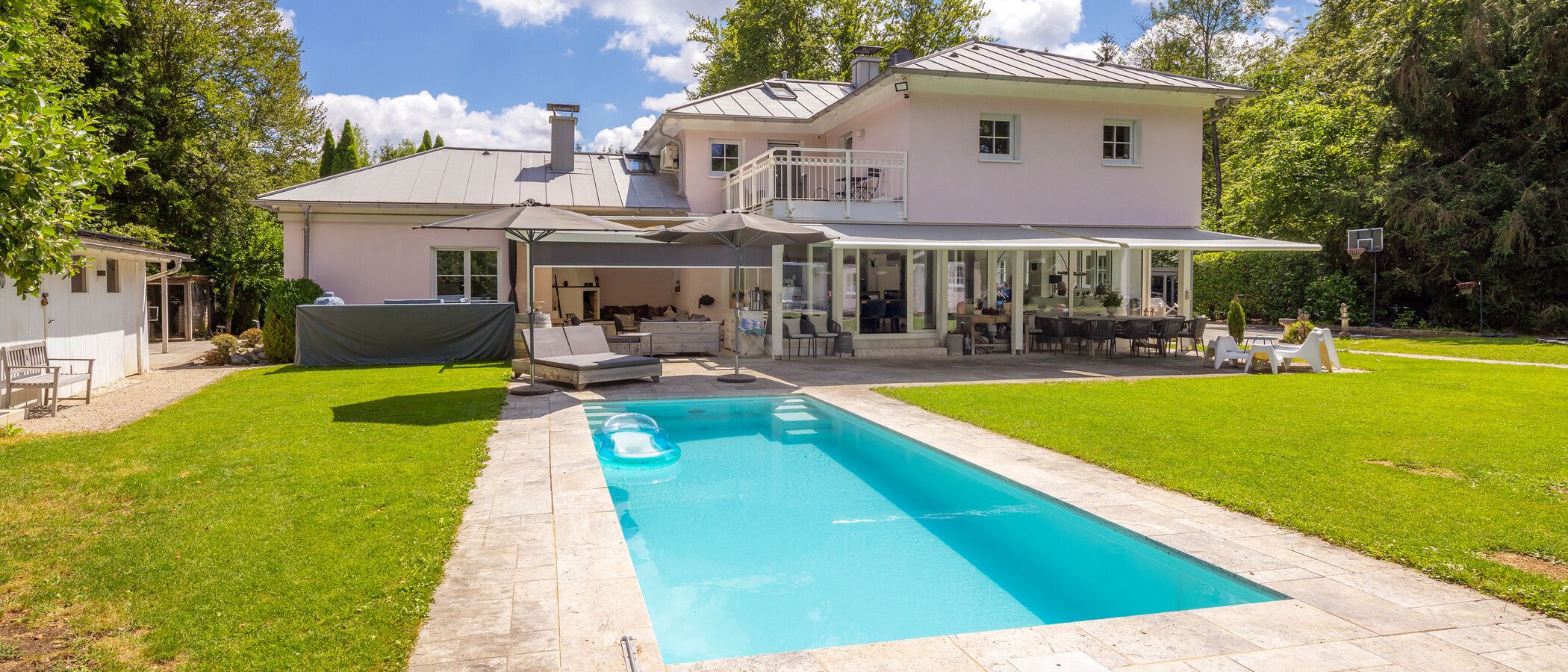 villa Oberhaching 01 piscine 14925