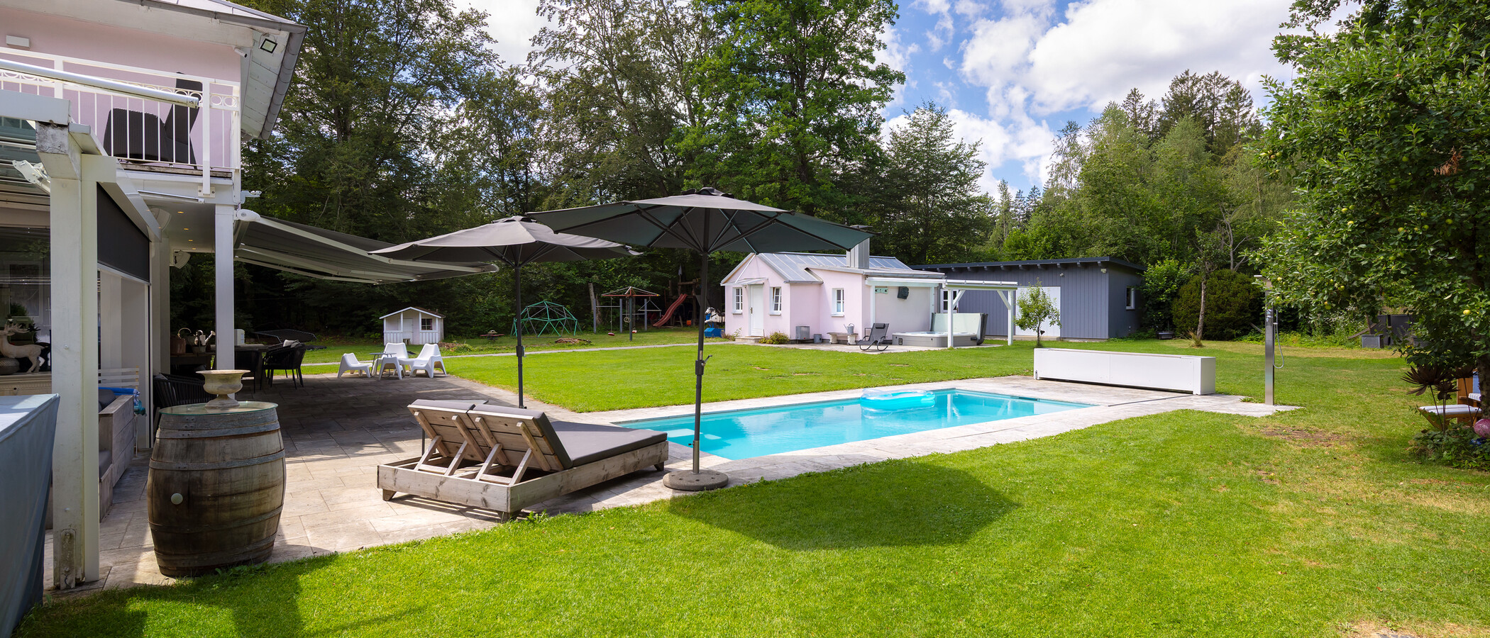 villa Oberhaching 02 piscine 14925