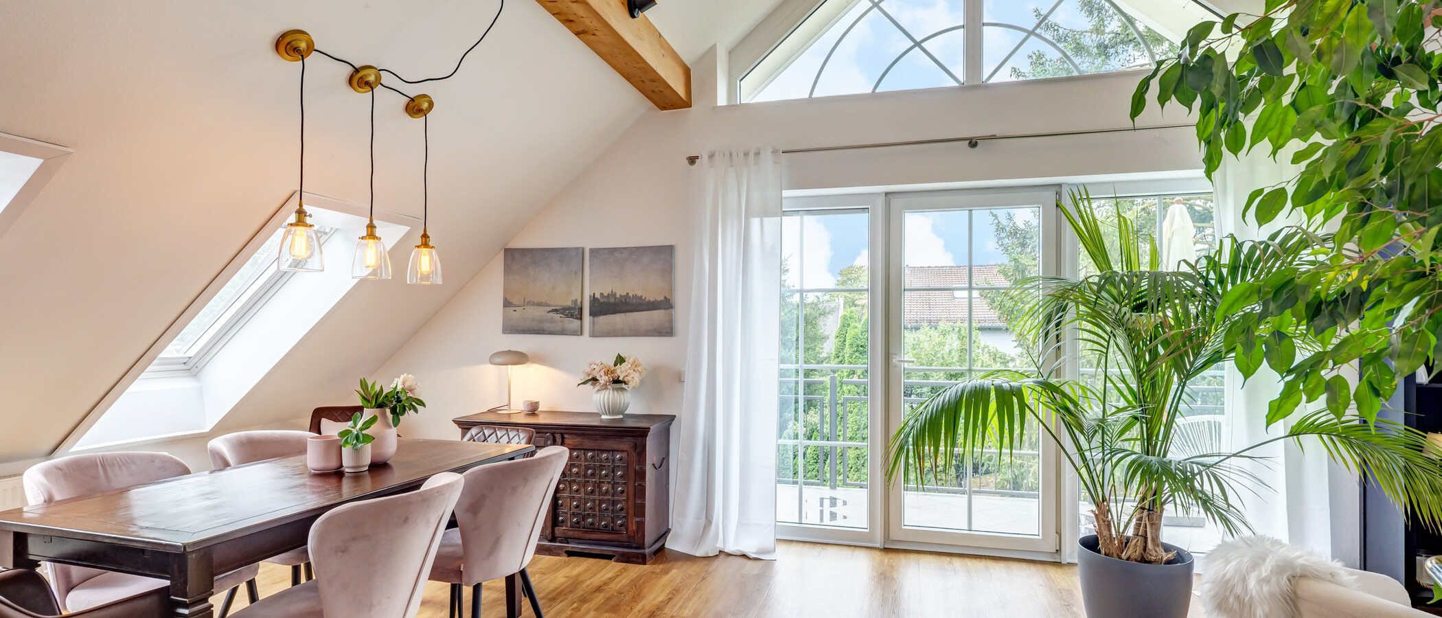 appartement sous les toits München Untermenzing 01 salle de séjour 14986