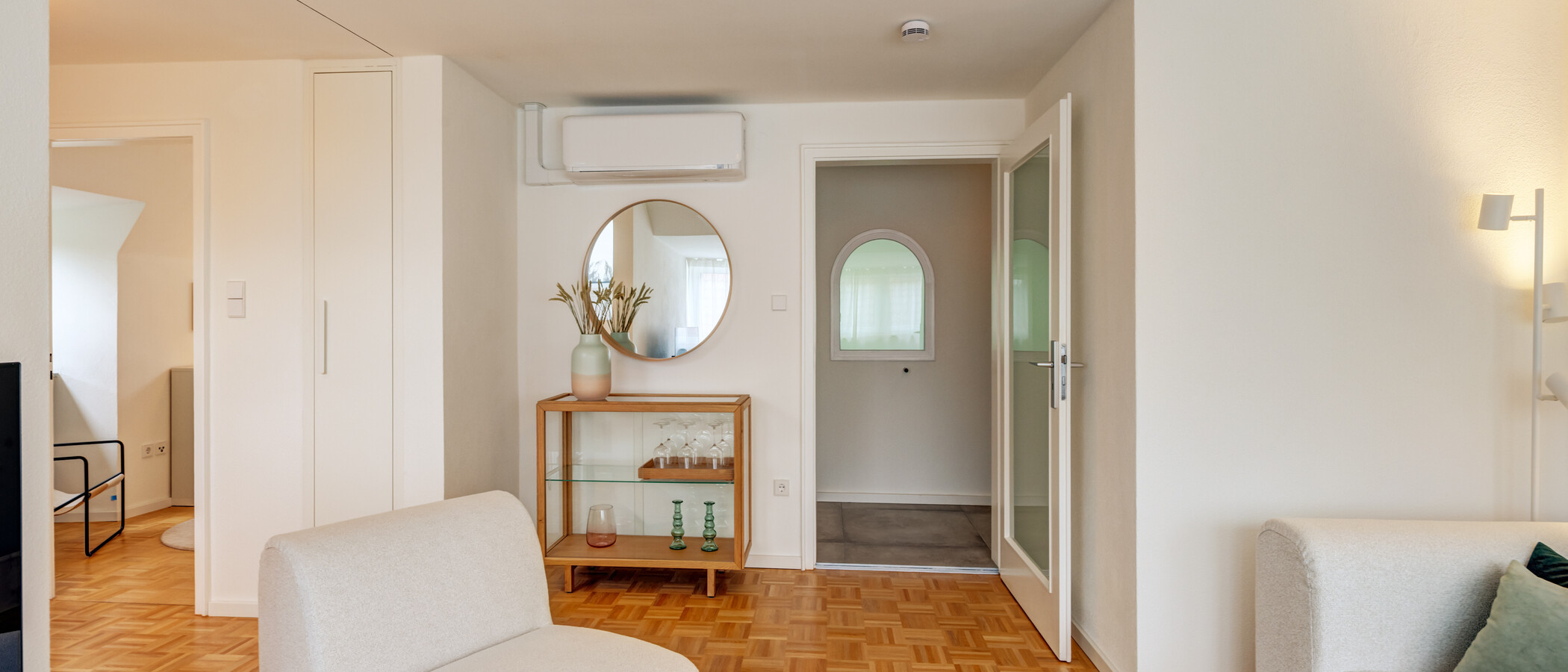 appartement sous les toits München Harlaching 03 pièce à vivre 14993