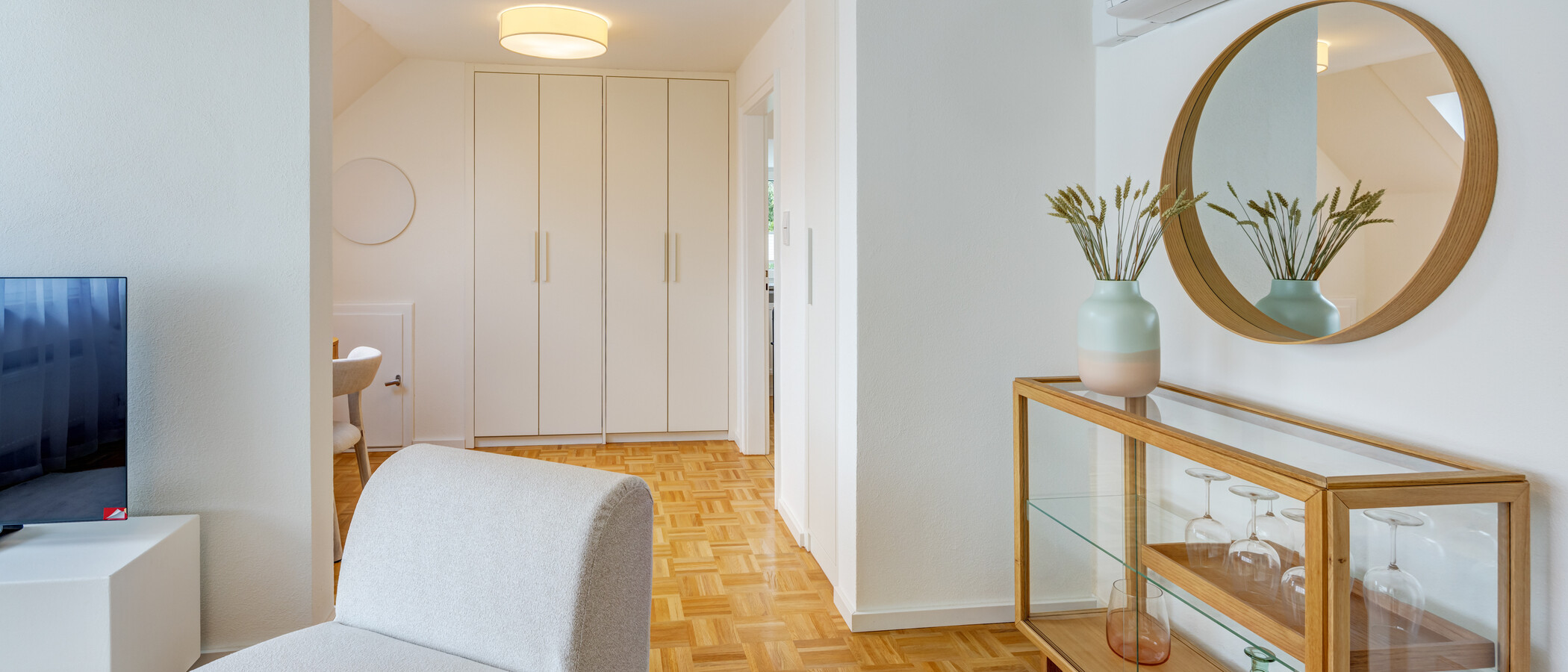appartement sous les toits München Harlaching 04 pièce à vivre 14993