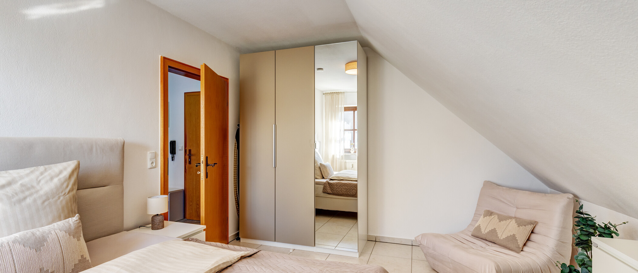 appartement sous les toits Eching 03 chambre 15004