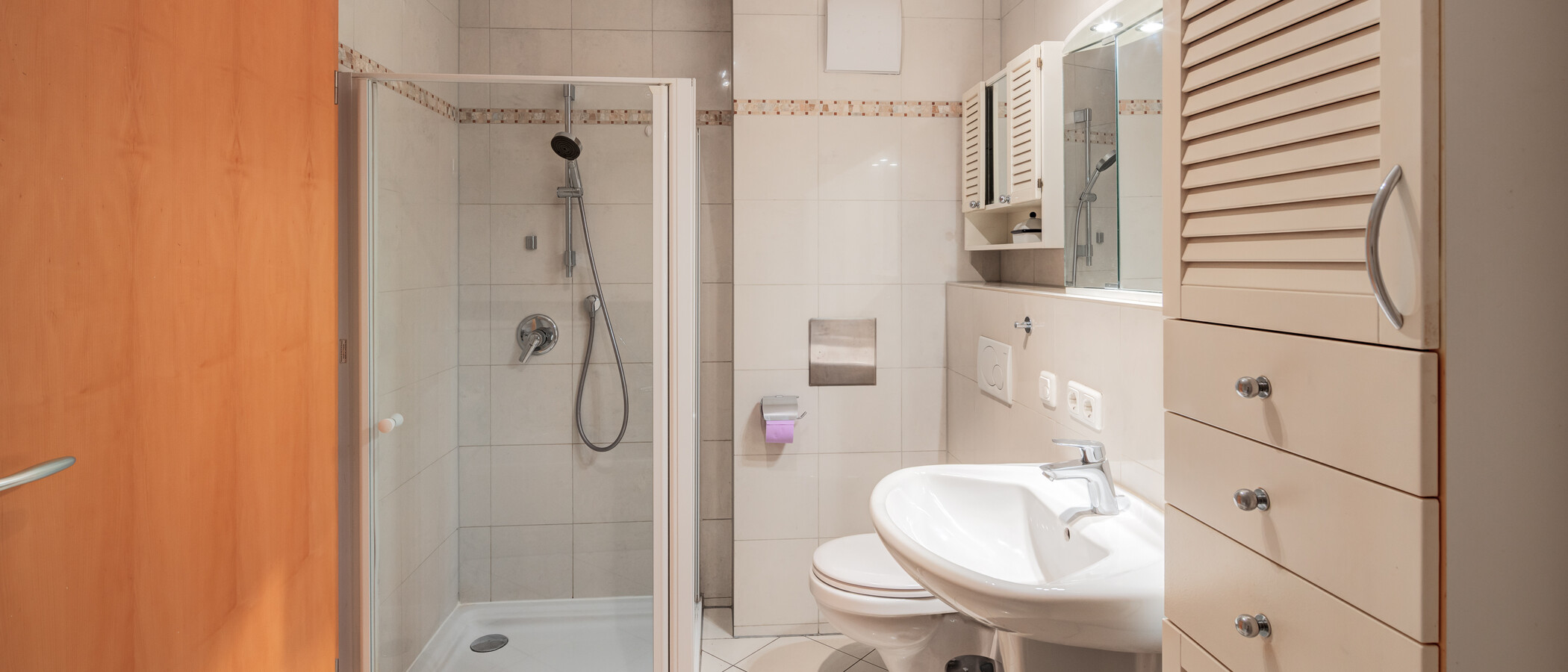 appartement avec jardin München Feldmoching 01 salle de bain 15007