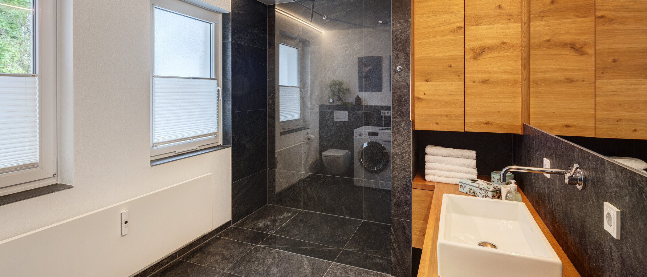 appartement avec terrasse sur le toit München Solln 02 salle de bain 15010