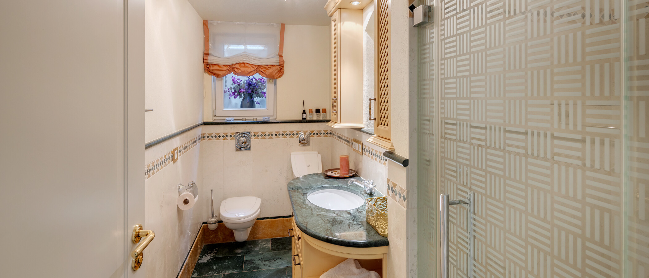 villa Grünwald 03 3. ème s. de bain 15022
