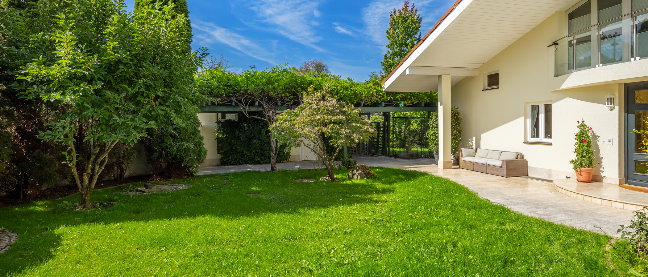 villa Grünwald 01 jardin 15022