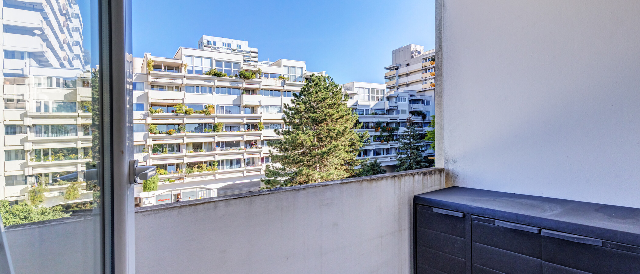 appartement avec terrasse sur le toit München Moosach 01 loggia 15028