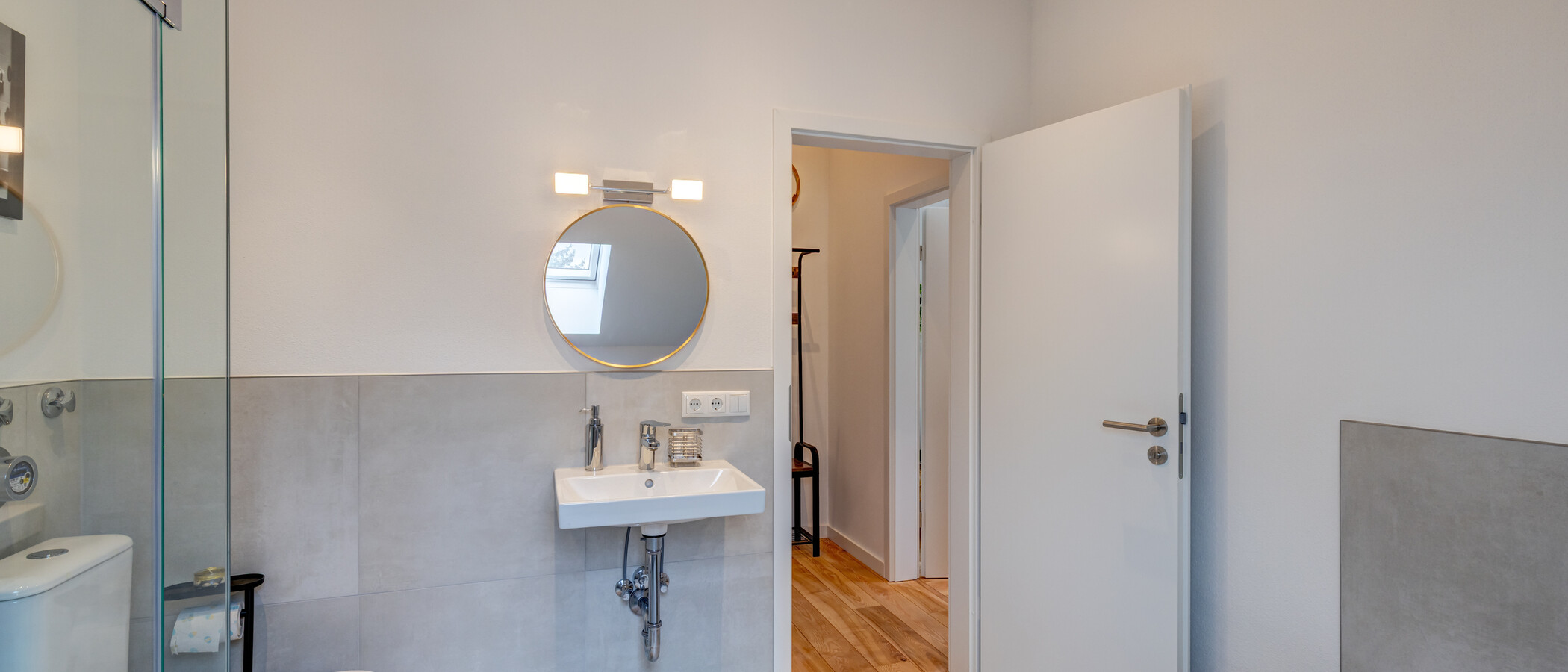 appartement sous les toits München Solln 03 salle de bain 15038