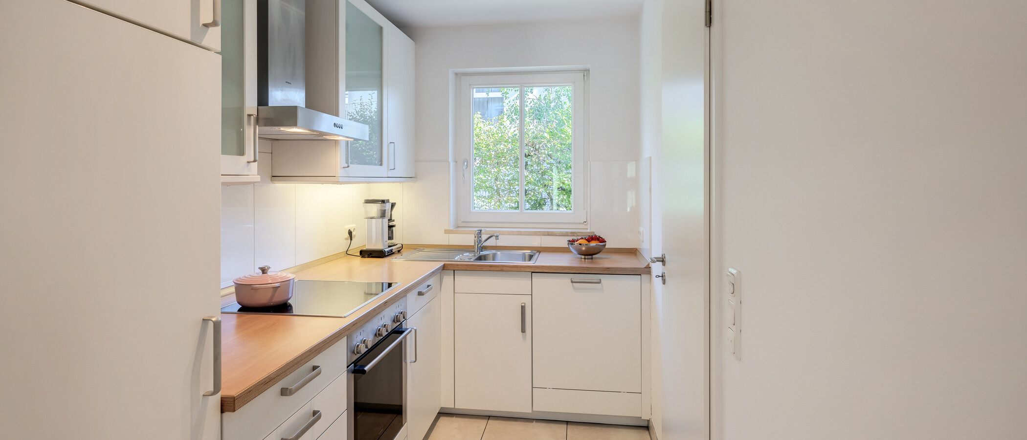 maison mitoyenne placée au milieu de la rangée München Waldtrudering 02 cuisine 15041