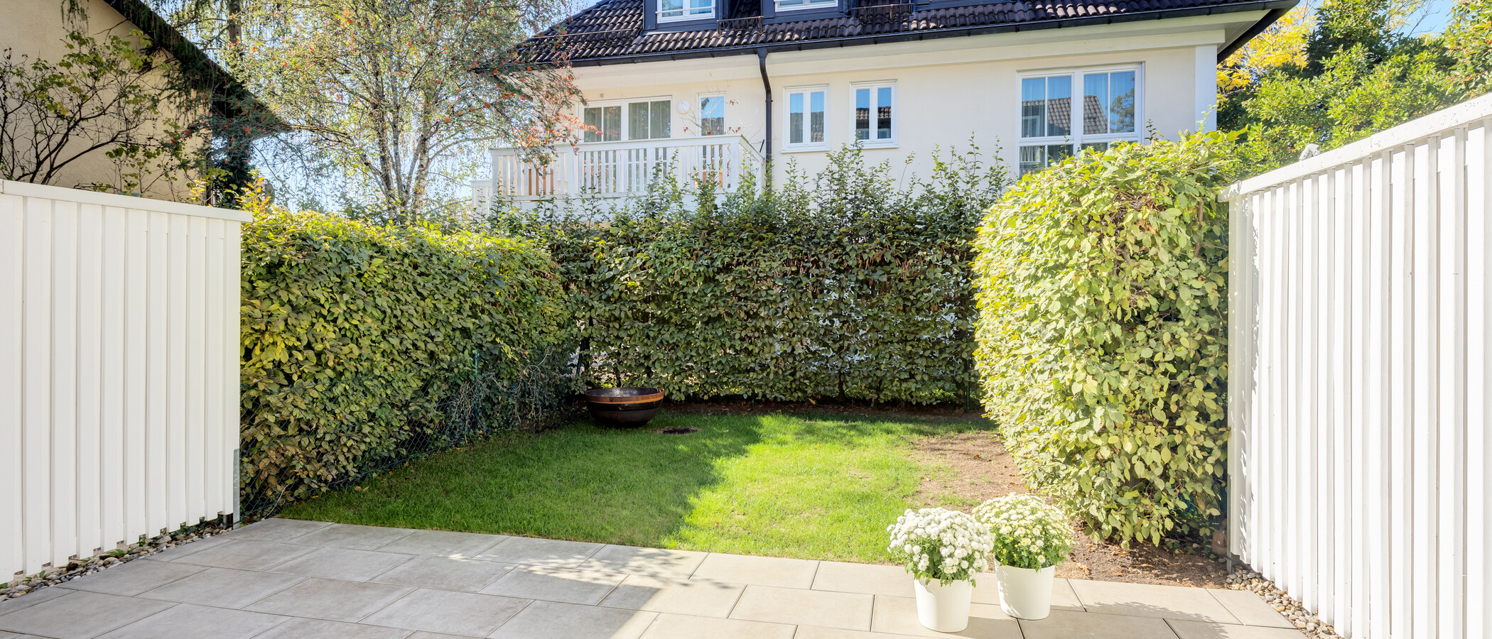 maison mitoyenne placée au milieu de la rangée München Waldtrudering 01 jardin 15041