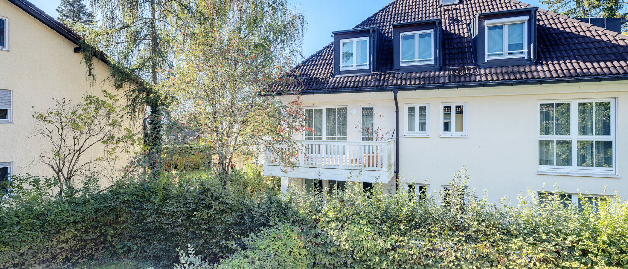 maison mitoyenne placée au milieu de la rangée München Waldtrudering 01 vue 15041