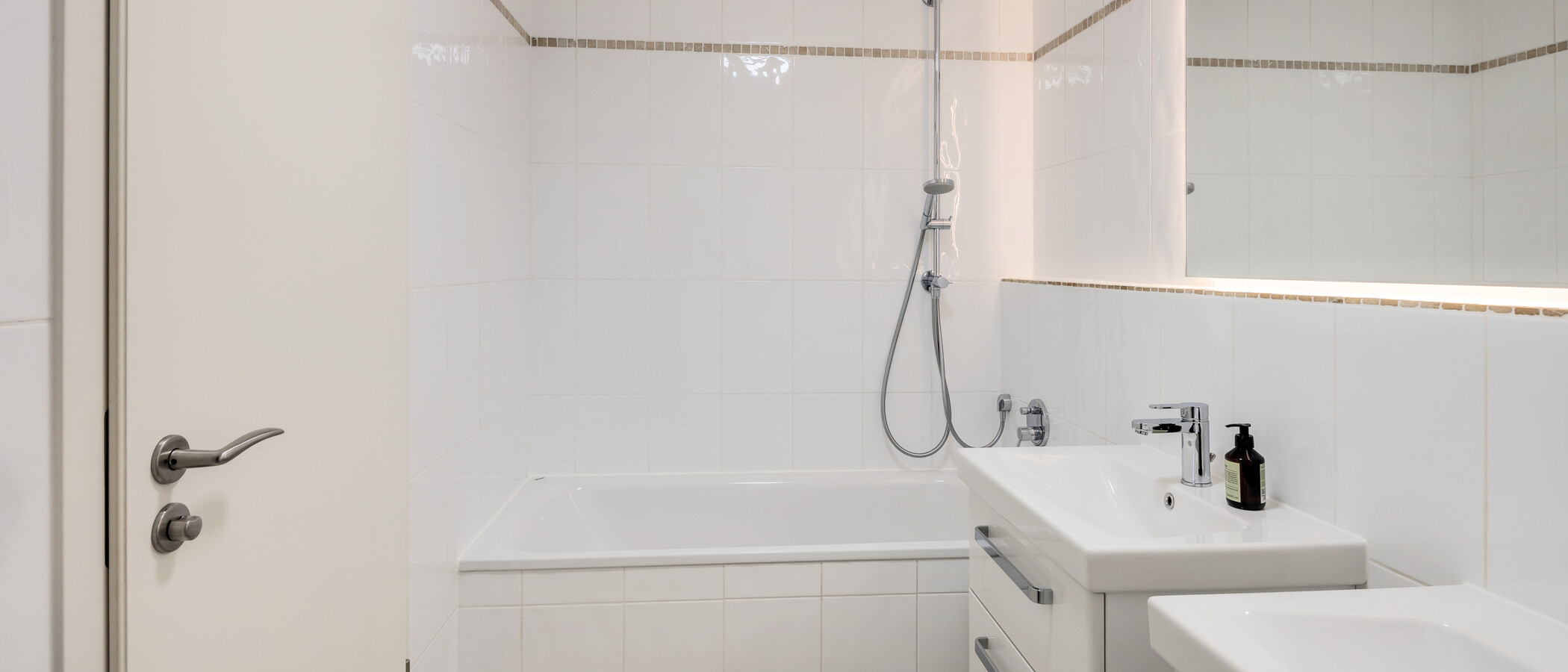 maison mitoyenne placée au milieu de la rangée München Waldtrudering 03 1ère salle de bain 15041