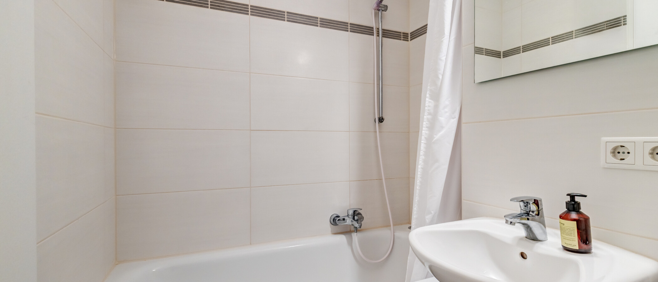 appartement München Schwabing-West (rund um den Hohenzollernplatz) 01 salle de bain 15057