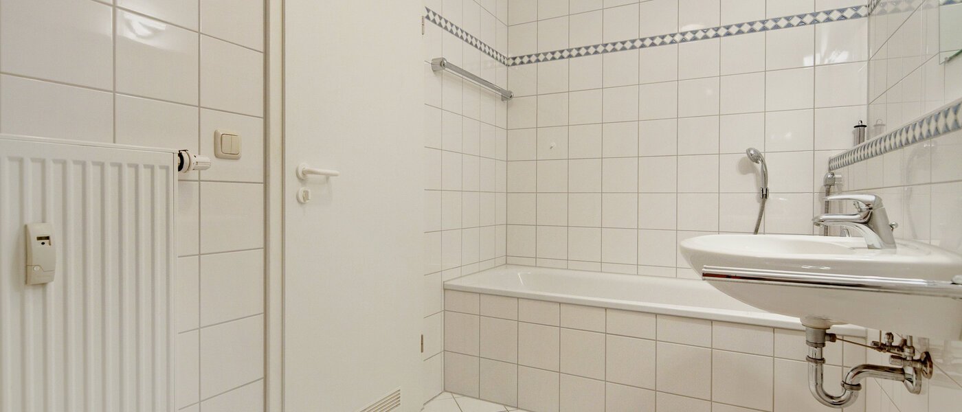 appartement style maisonnette München Waldtrudering 04 salle de bain 1557