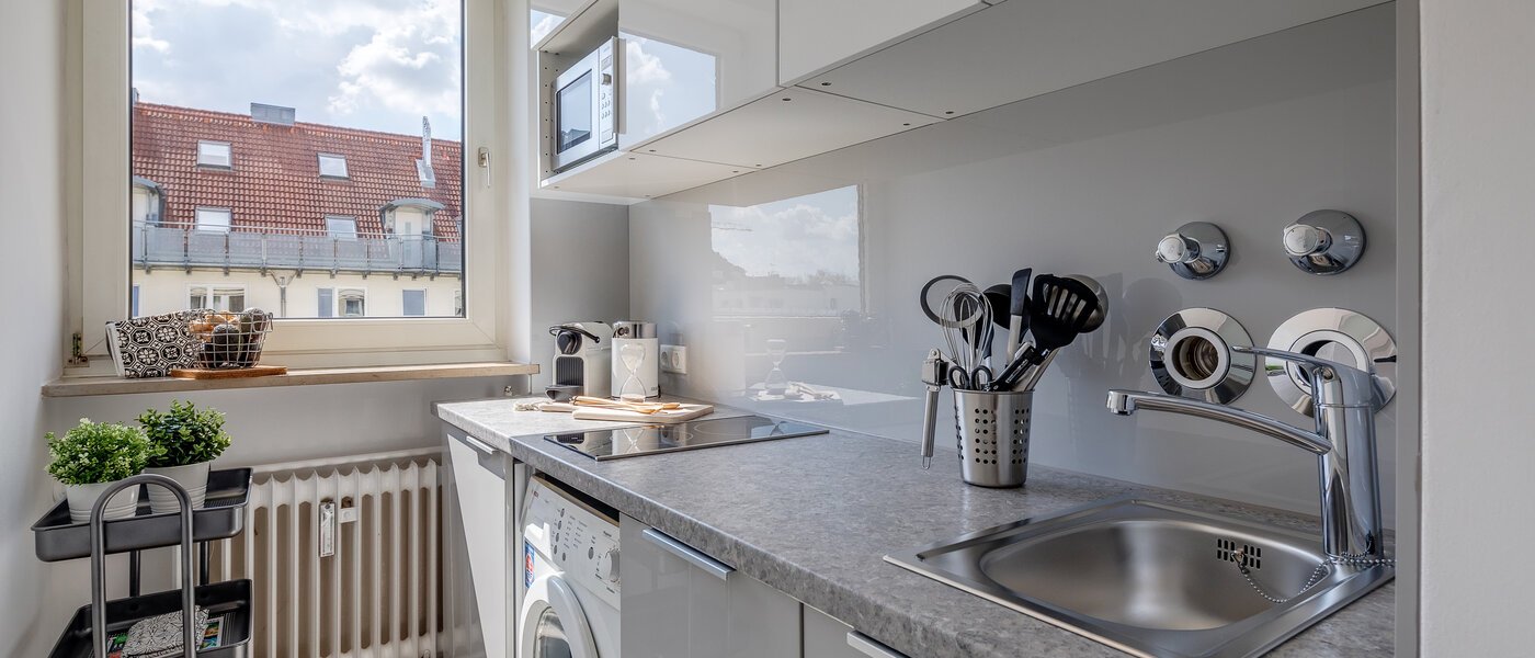 appartement München Schwabing-Georgenschwaige 01 cuisine 1561