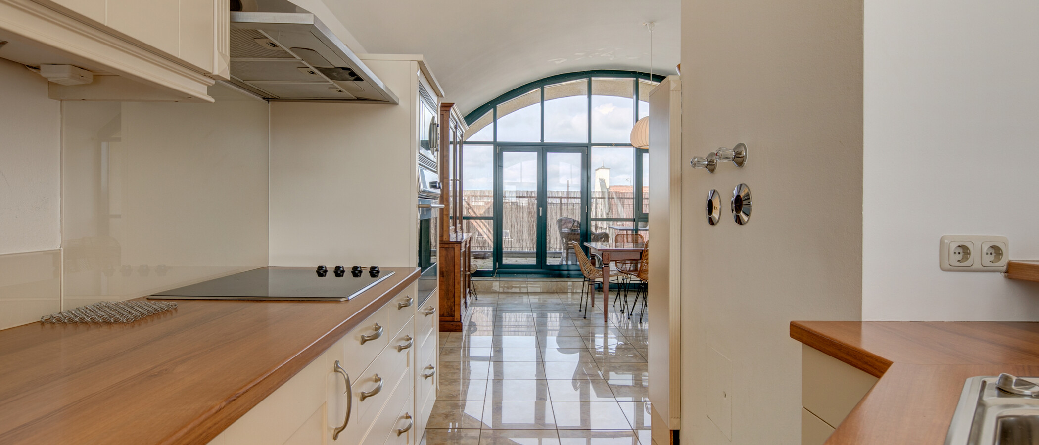 appartement avec terrasse sur le toit München Maxvorstadt - Westen 04 cuisine 1607