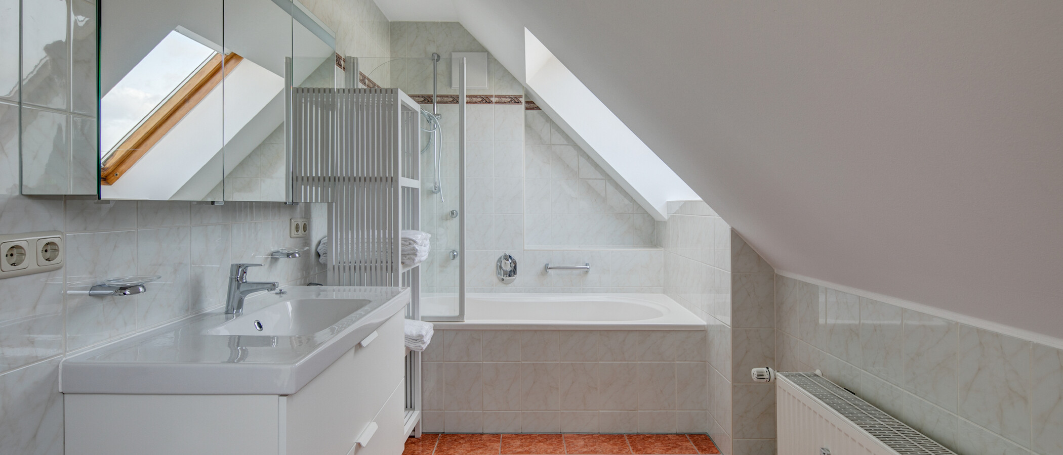 appartement avec terrasse sur le toit München Maxvorstadt - Westen 01 salle de bain 1607