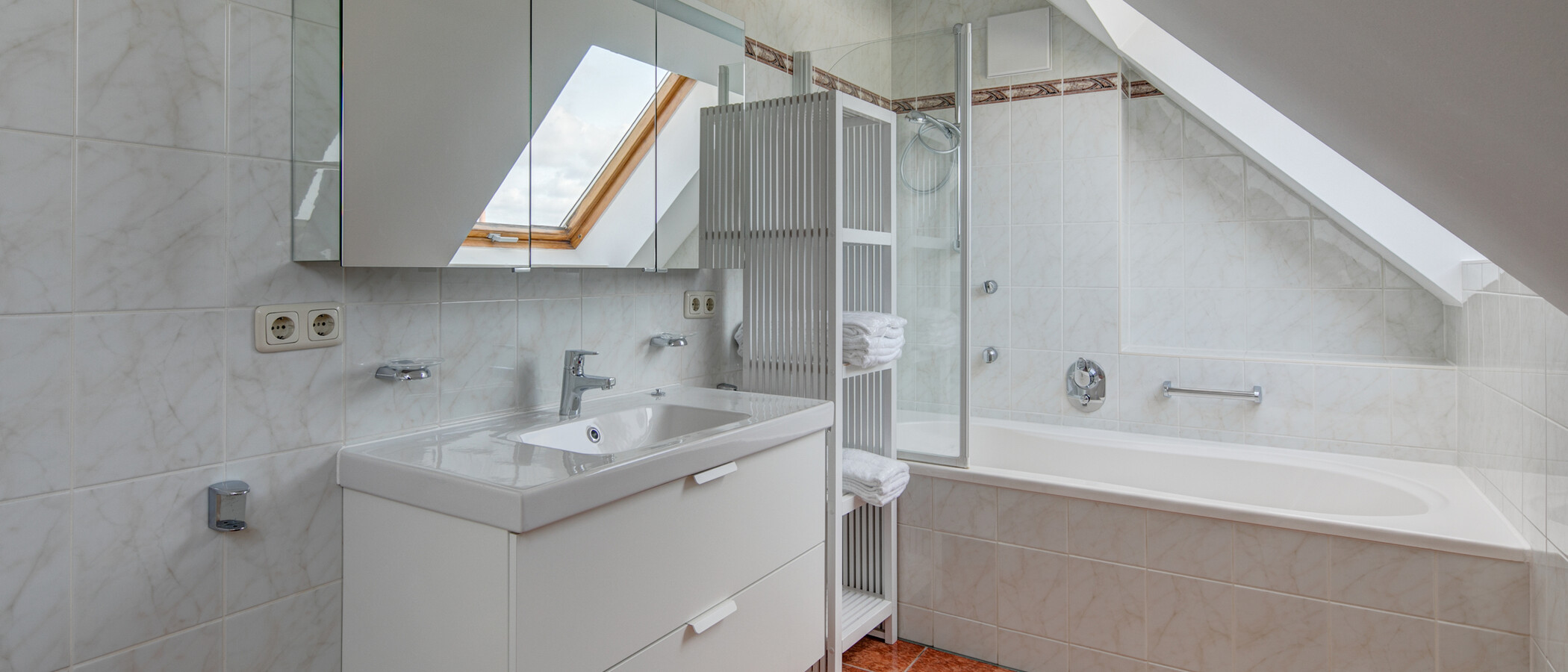 appartement avec terrasse sur le toit München Maxvorstadt - Westen 02 salle de bain 1607